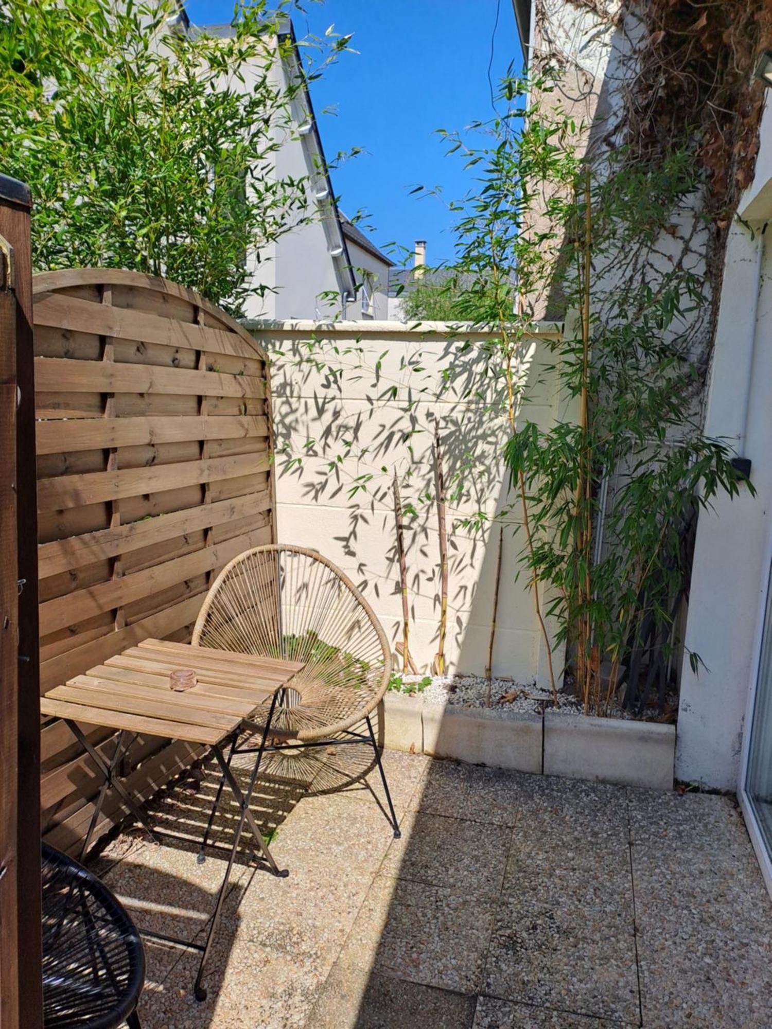 Joli Studio Au Calme Dans Un Jardin Privatif Ouistreham Dış mekan fotoğraf